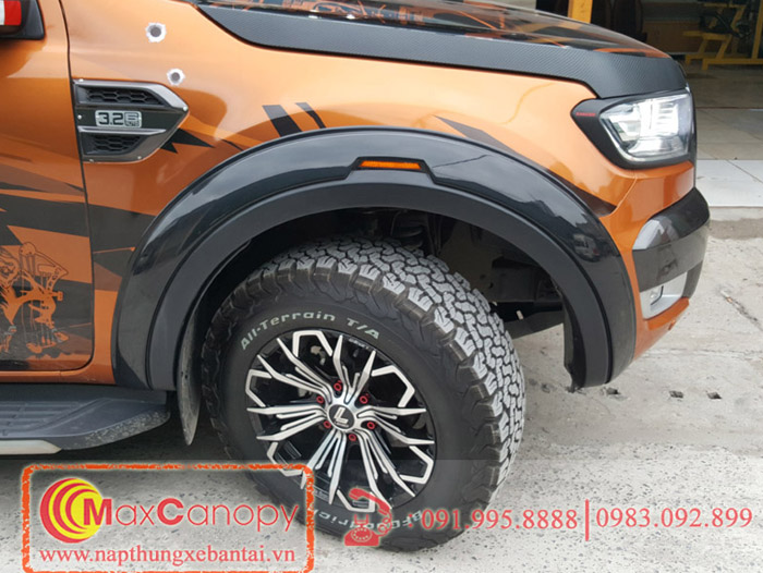cua lop bao ve Ford Ranger co dinh