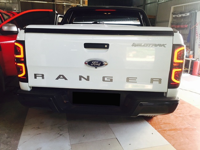 do Ford Ranger den led hau 2015