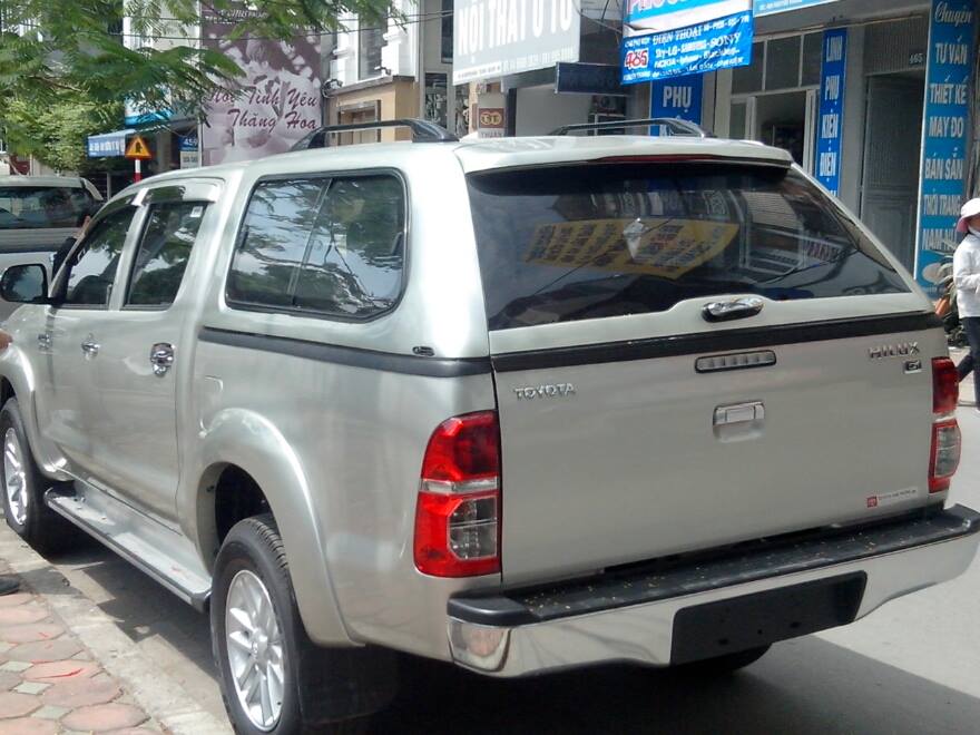 nap thung cao toyota hilux gse