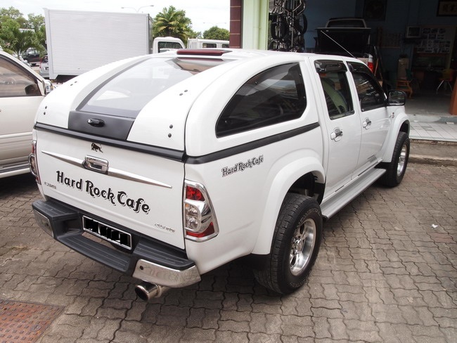 nap-thung-canopy-g500-hilux