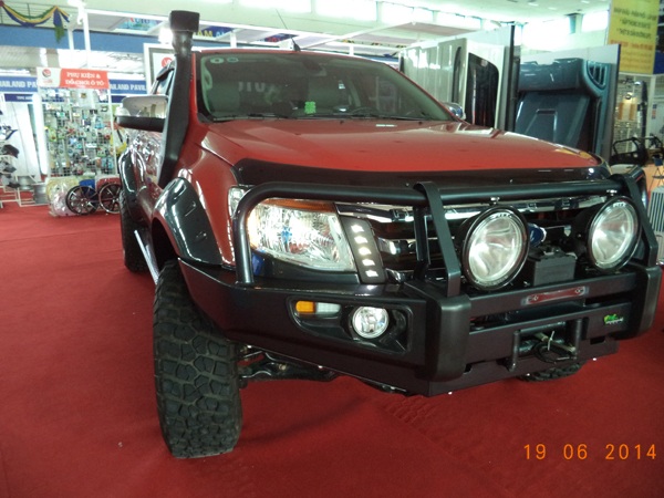 op can truoc sau ford ranger