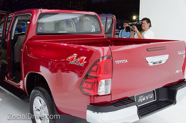 xe toyota hilux 2016 2