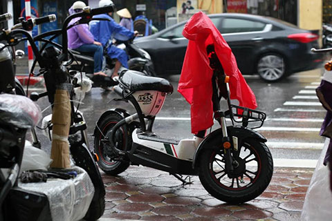 xe đạp điện chết mùa mưa